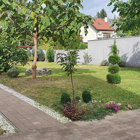 Diamond Palace Varaždin Esterno foto
