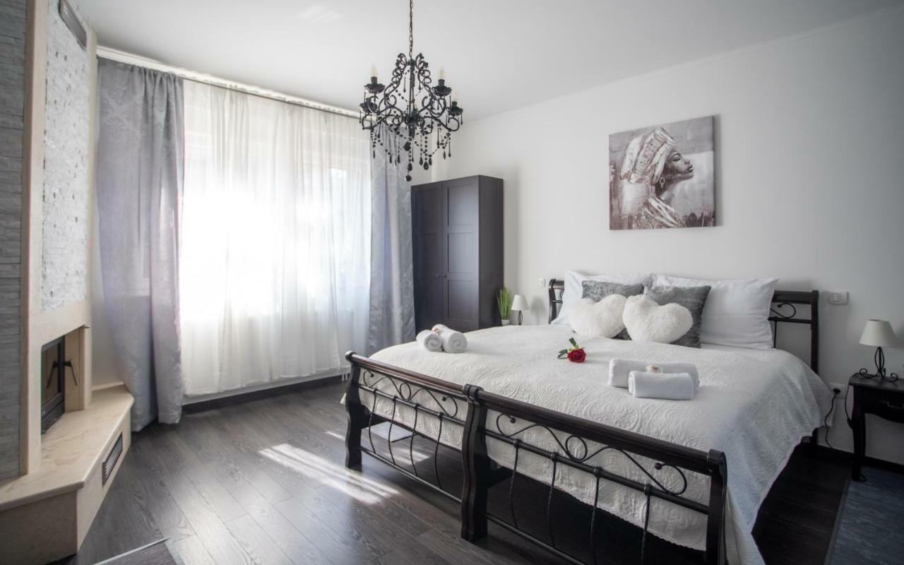 Diamond Palace Varaždin Esterno foto